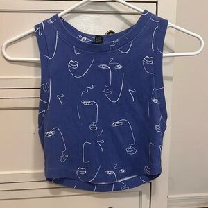Forever 21 blue abstract face print cropped tank top size medium